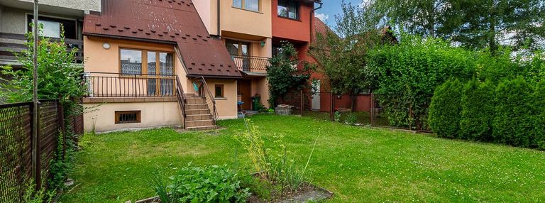 Przestronny dom z ogrodem i garażem nowy targ