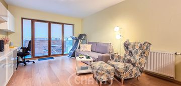 Komfortowe m. z balkonem i miejscem post. na kępie