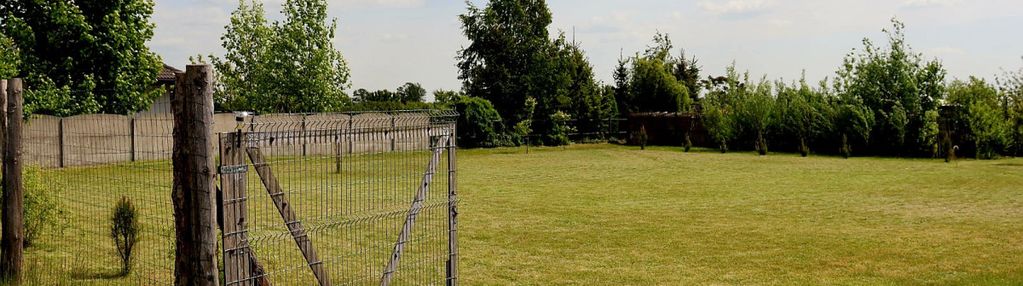 Działka budowlana z prądem, wodą i ogrodzeniem 15a