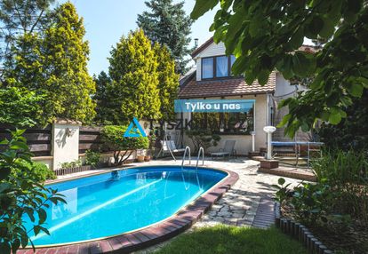 Dom z basenem gdynia dąbrowa