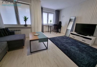 Duża kawalerka do wynajęcia- wirek, parter, balkon
