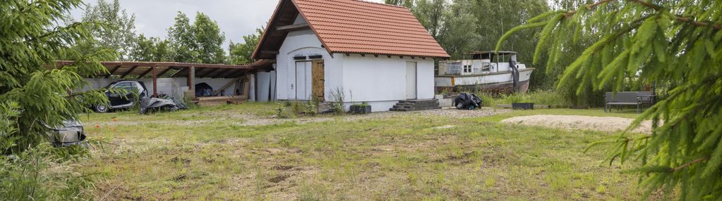 Działka z domkiem i pozwoleniem na budowę