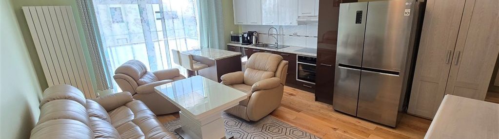 Luksusowy apartament w cieplicach przy pck