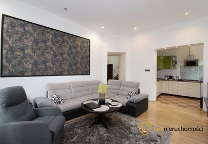 Przestronne mieszkanie | wysokie sufity | centrum