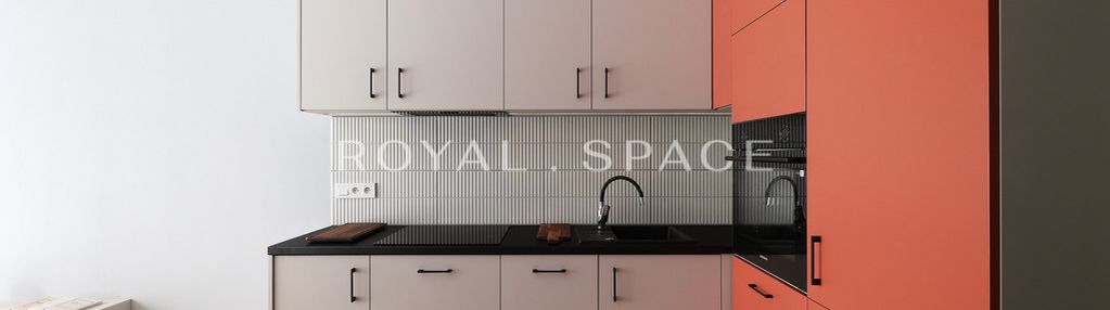 Przestronny apartament z sufitami 320 cm!