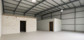 Dom z halą produkcyjną na dużej działce - grochale