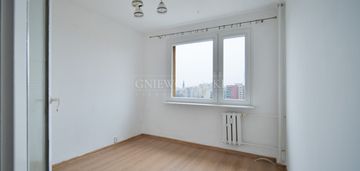 Jasne, dwustronne mieszkanie do remontu