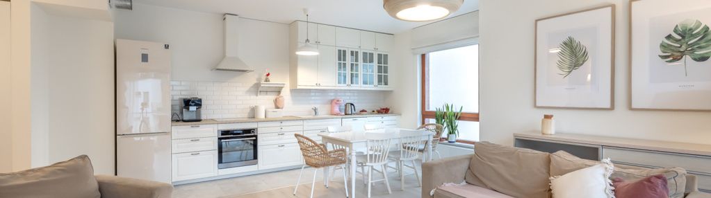 Fort forest ,92,73 m²,4 pokoje, 2 łazien, hala g