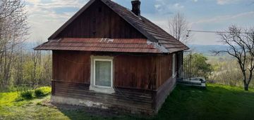 Drewniany dom  w szalowej  - okolice grybowa