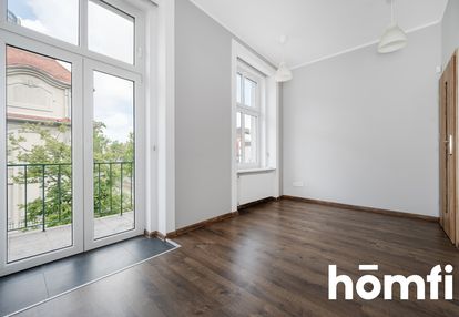 4 pok. mieszkanie po remoncie w kamienicy 113 m²
