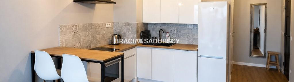 Przestronne studio z ogrodem i tarasam