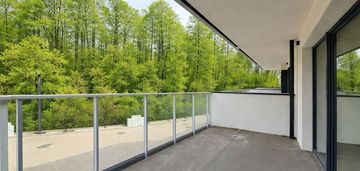 2-u poziomowy apartament z ogródkiem