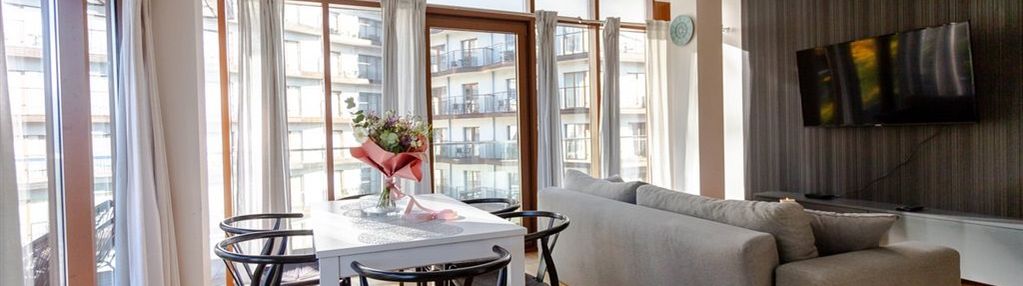 Reprezentacyjny apartament z widokiem na góry