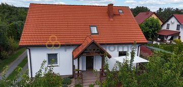 Przestronny letniskowy dom całoroczny nad jeziorem