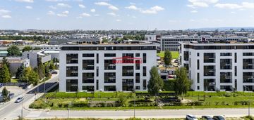 Narożne z balkonem 13,5m2 | galeria bronowice