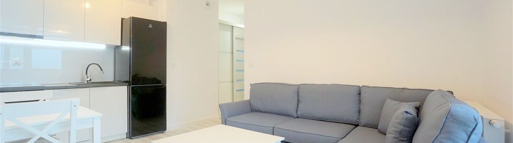 Skyres/2 pokoje/duży balkon/komórka/m. postojowe