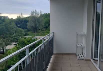 2 pokoje z balkonem i miejscem parkingowym
