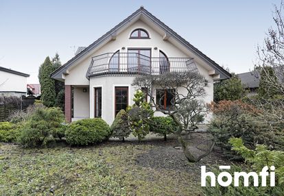 Dom jednorodzinny z garażem na dużej działce