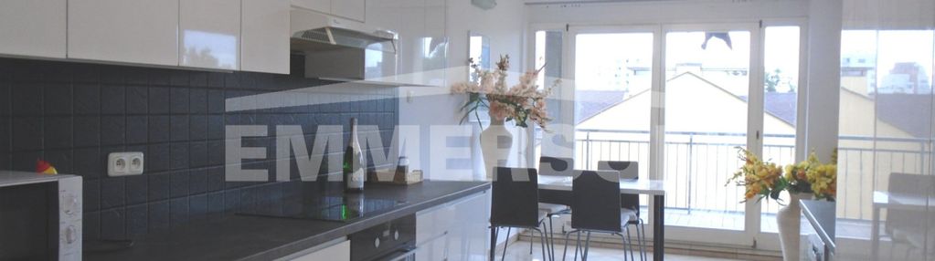 Apartament dwupoziomowy z kominkiem na ursynowie