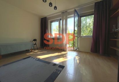 | 31m2 | metro | ciche | jasne |