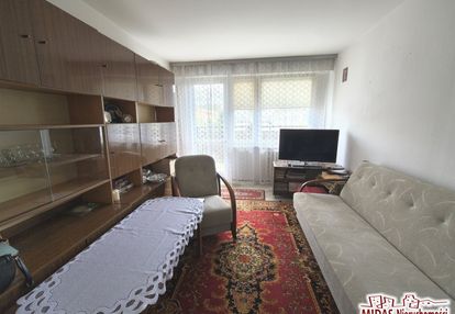 48m2, 3 pokoje, balkon, parking zamykany na pilota