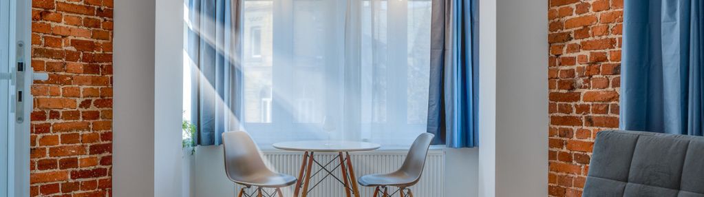 2 pokoje w kamienicy z cegłą – chorzów centrum,