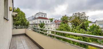 Dwa poziomy / stary mokotów /obok metra