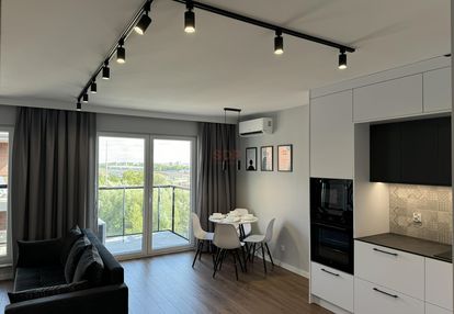 2 pokoje w centrum, 2 balkony, przedmieście oławskie
