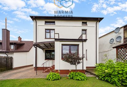 Dom nad rzeką wkrą w zieluniu