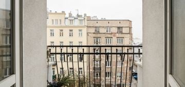 Komfortowa kawalerka w sercu pragi-północ