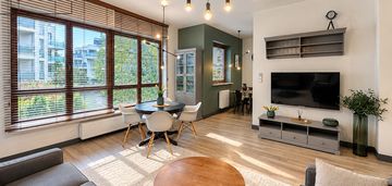 Elegancki apartament z loggią i 2 miejscami postojowymi w wilanowie