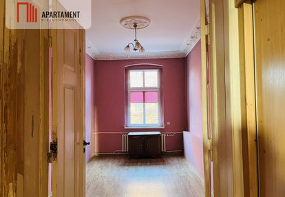 Klimatyczne mieszkanie w kamienicy, centrum