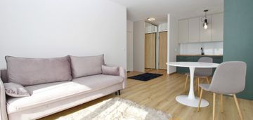 Przestronne 2 pokojowe loggia parking krzyki