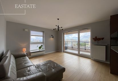 Miejsce postojowe w cenie, dwie łazienki, loggia
