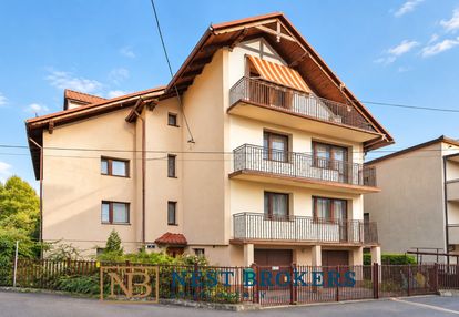 Przegorzały | 377 m² | 3 lokale | 2 garaże |