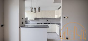 3km do lasu/ 200m autobus/ 15min autobusem do pkp