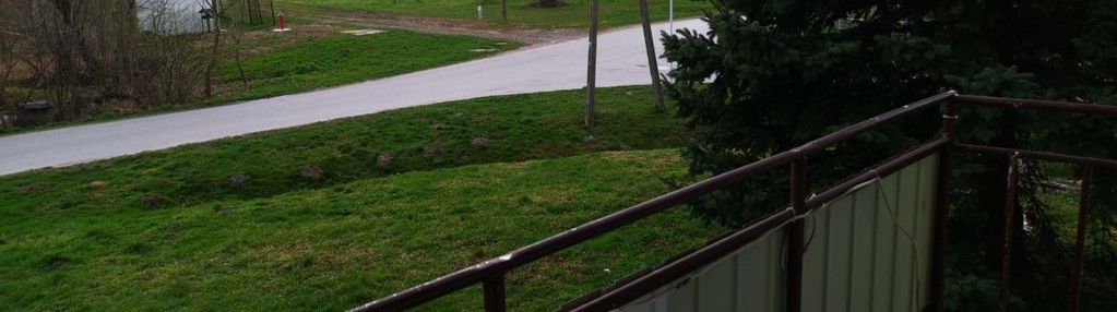 Na parterze ,  z balkonem - srebrzyszcze z garażem
