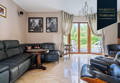 Ekskluzywny dom z dużą działką w tuchomiu