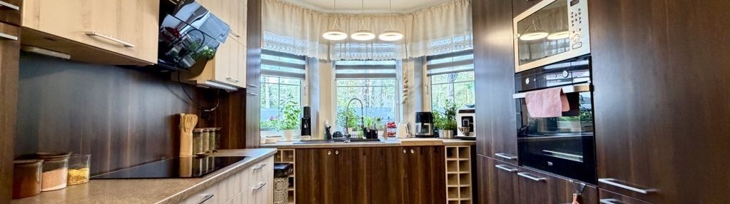Atrakcyjny dom w zabudowie bliźniaczej w józefowie