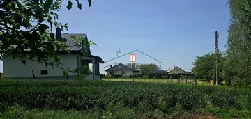 Sprzedam ładną działkę w morawsku!