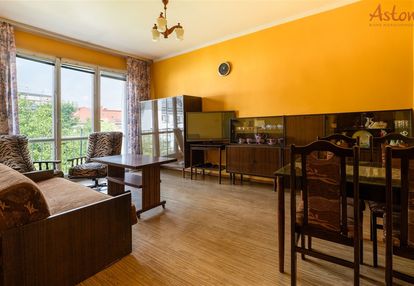 Kawalerka z balkonem, do remontu, 35,60m2