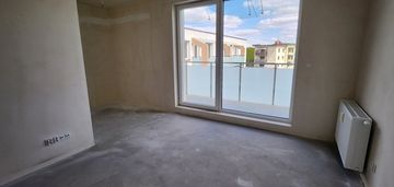 *nowe 1-pokojowe mieszkanie z balkonem i komórką*