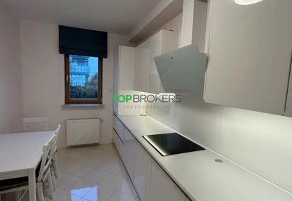 Nowoczesne trzy pokoje w miasteczku wilanów