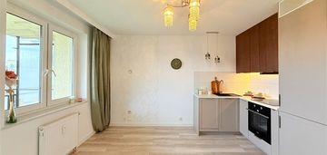 Mieszkanie po remocie - 3 pokoje - os.nowe miasto