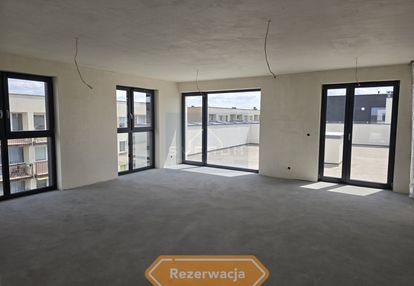 Dwupoziomowy apartament z tarasem na dachu