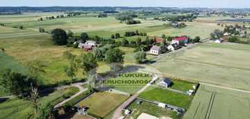 Działka z warunkami zabudowy w lubczynie