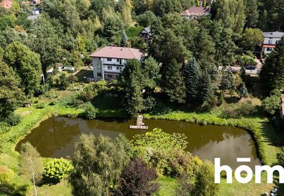 Duży dom z prywatnym stawem w radomiu