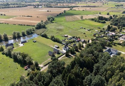 Działki w otoczeniu lasu – 1,5 km od plaży