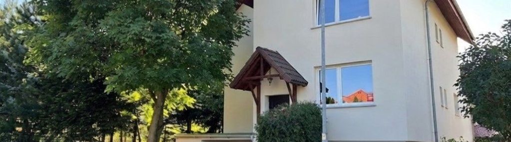 Przestrzenny dom w świetnej lokalizacji