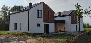 Bliźniak 4 pok. , 106 m2, działka 615 m2